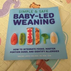 Baby led weaning book like new